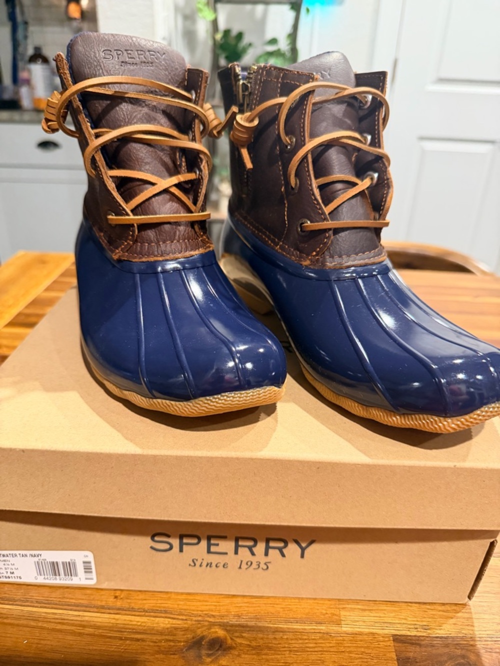 Sperry Navy and Brown Waterproof Lace-Up Duck Boots